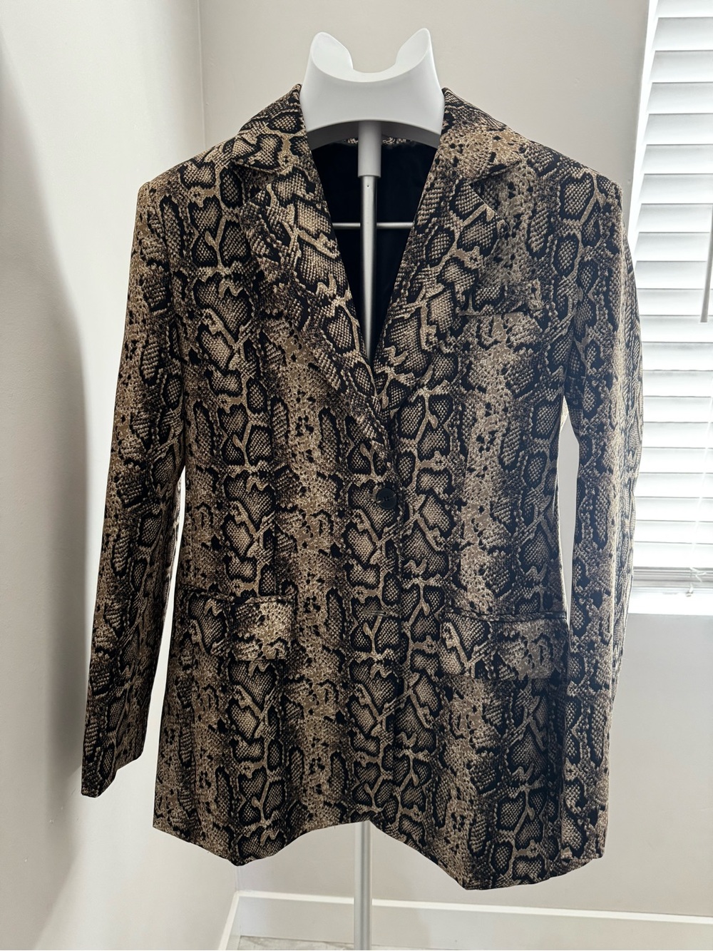 SHEIN Brown & Black Snakeskin Print Blazer